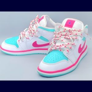 Kids Jordan 1 size 1.5.